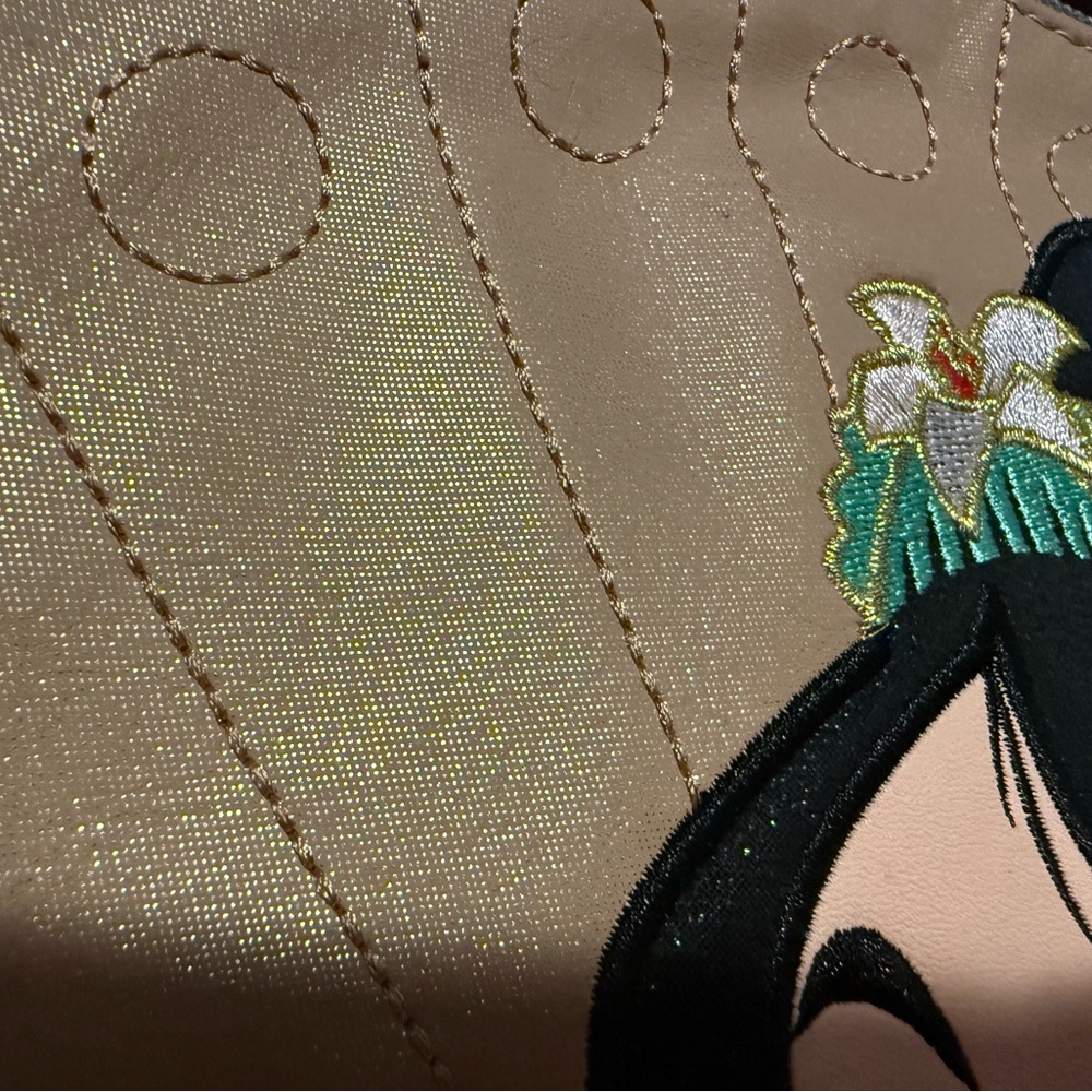 Disney Mulan Cosmetic Bag with Beige and Pink Accents - Picture 6 of 13